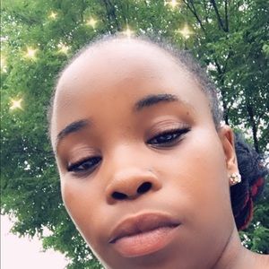 Meet your Posher, Amberly